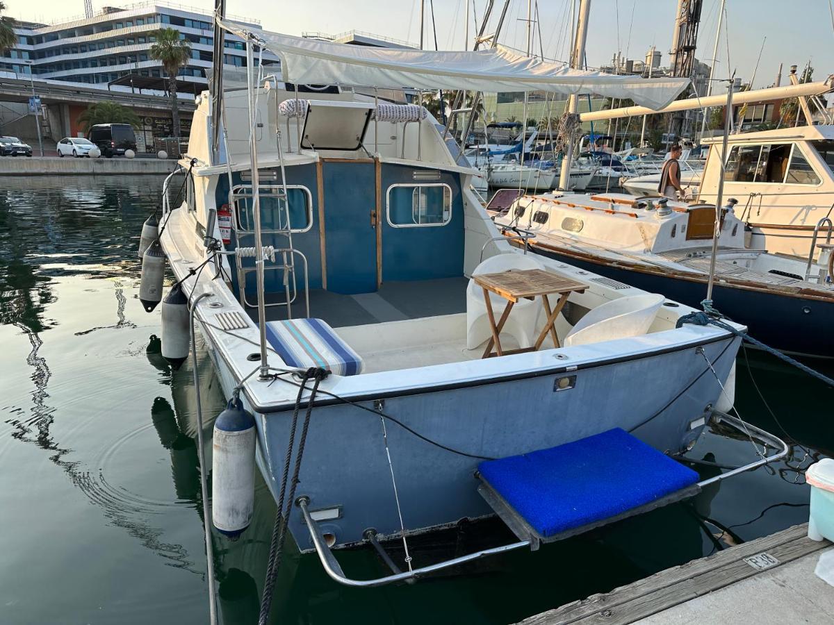 !!Boat With Ac In Port Forum 2 Bikes Included!! Hotel Sant Adria de Besos Exterior photo