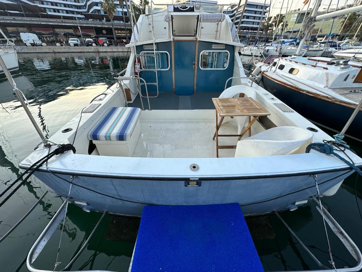 !!Boat With Ac In Port Forum 2 Bikes Included!! Hotel Sant Adria de Besos Exterior photo